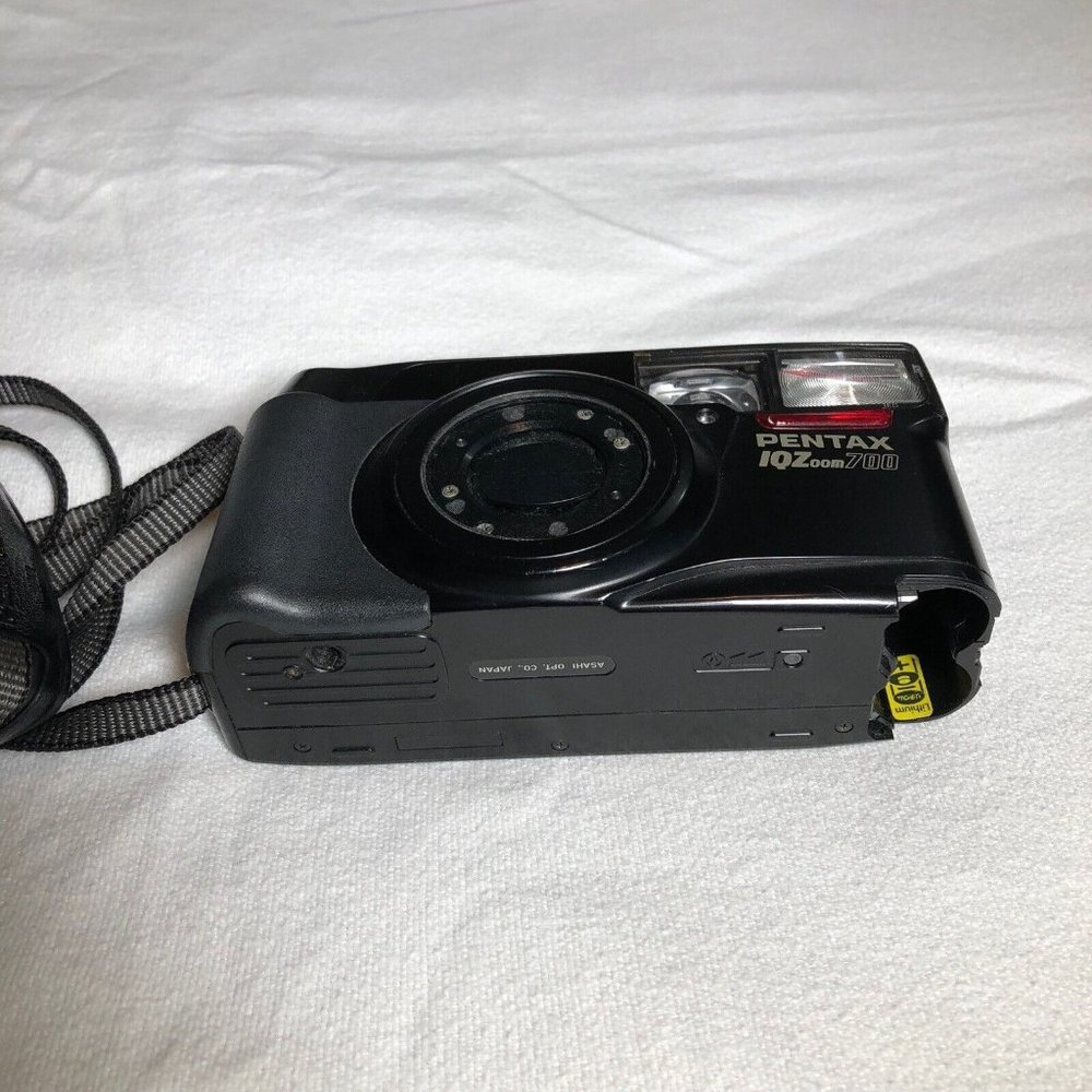 Pentax IQ Zoom 700 35mm film camera ***PARTS ONLY *** - Picture 3 of 12